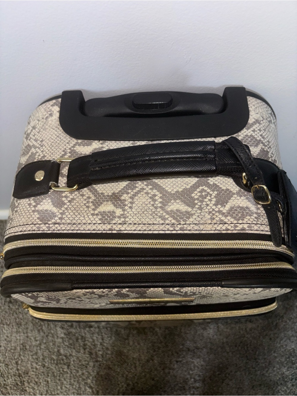 Victoria Secret Python Wheelie Carryon Suitcase - Picture 4 of 14